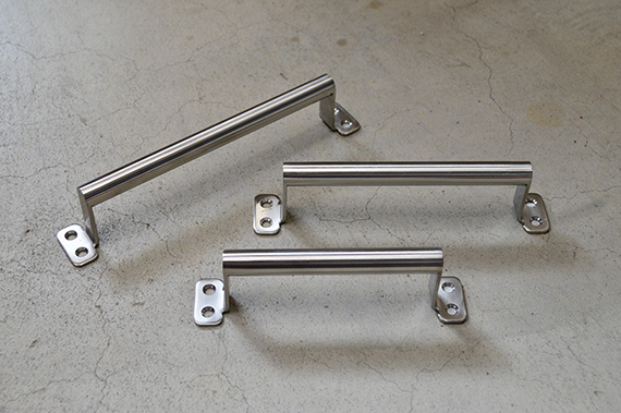 STAINLESS PULL HANDLE